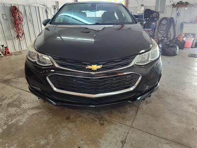 2017 Chevrolet Cruze LS Auto   - Photo 3 - Freeburg, IL 62243