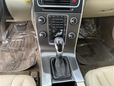 2014 Volvo S60 T5   - Photo 14 - Cahokia, IL 62206