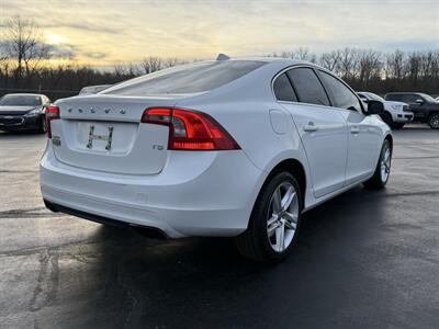 2014 Volvo S60 T5   - Photo 5 - Cahokia, IL 62206
