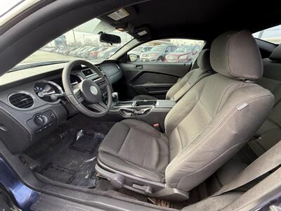 2011 Ford Mustang V6 Premium   - Photo 9 - Cahokia, IL 62206