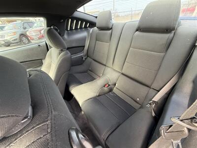 2011 Ford Mustang V6 Premium   - Photo 10 - Cahokia, IL 62206