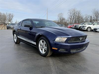 2011 Ford Mustang V6 Premium   - Photo 7 - Cahokia, IL 62206