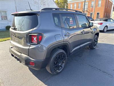 2019 Jeep Renegade Latitude   - Photo 4 - Millstadt, IL 62260