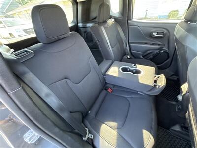 2019 Jeep Renegade Latitude   - Photo 19 - Millstadt, IL 62260