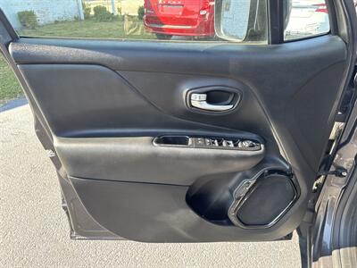 2019 Jeep Renegade Latitude   - Photo 25 - Millstadt, IL 62260