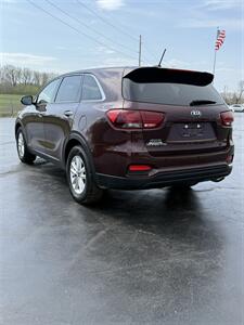 2019 Kia Sorento LX V6   - Photo 3 - Cahokia, IL 62206