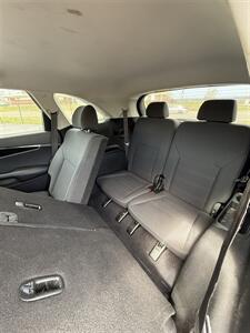 2019 Kia Sorento LX V6   - Photo 11 - Cahokia, IL 62206