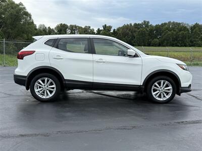 2018 Nissan Rogue Sport S - Photo 4 - Cahokia, IL 62206