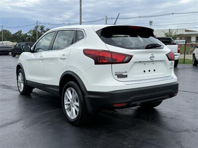 2018 Nissan Rogue Sport S - Photo 7 - Cahokia, IL 62206