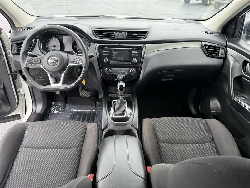 2018 Nissan Rogue Sport S - Photo 11 - Cahokia, IL 62206