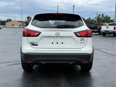 2018 Nissan Rogue Sport S - Photo 6 - Cahokia, IL 62206