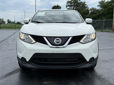 2018 Nissan Rogue Sport S - Photo 2 - Cahokia, IL 62206