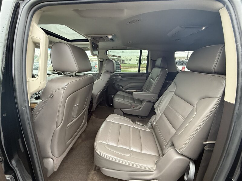 2015 GMC Yukon XL Denali - Photo 10 - Cahokia, IL 62206