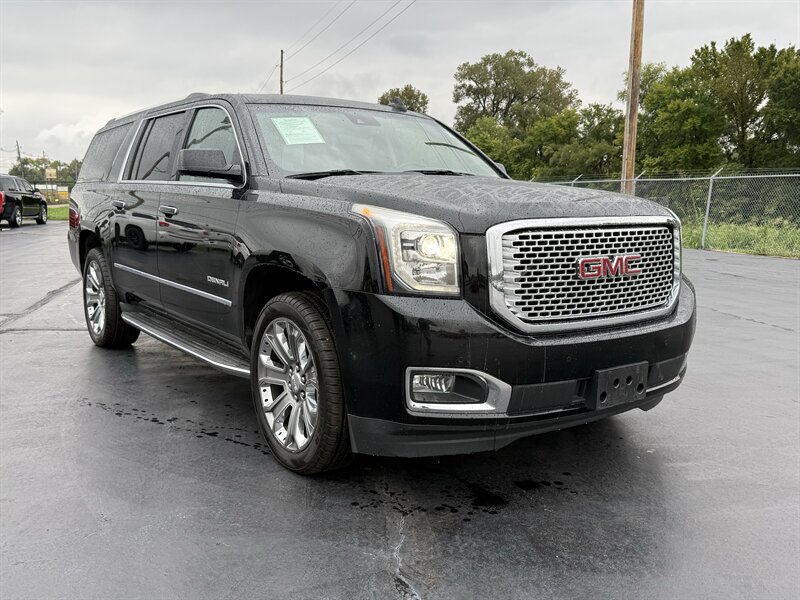 2015 GMC Yukon XL Denali - Photo 3 - Cahokia, IL 62206