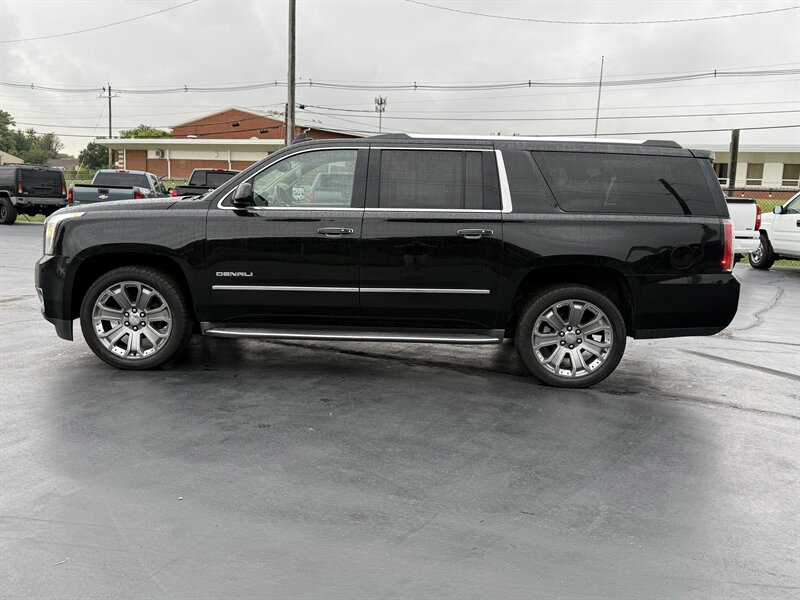 2015 GMC Yukon XL Denali - Photo 4 - Cahokia, IL 62206