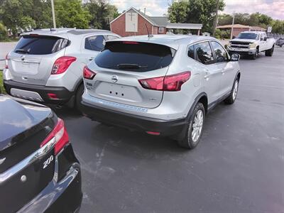 2017 Nissan Rogue Sport S   - Photo 3 - Cahokia, IL 62206