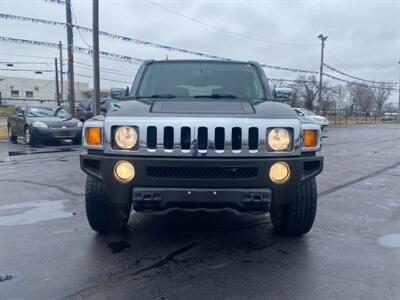 2010 Hummer H3   - Photo 2 - Cahokia, IL 62206