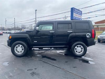 2010 Hummer H3   - Photo 8 - Cahokia, IL 62206