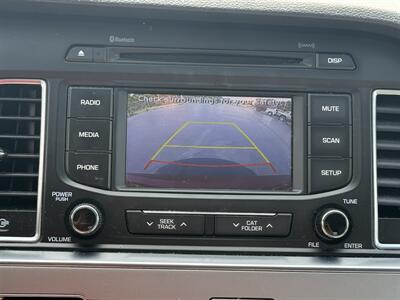 2015 Hyundai SONATA SE - Photo 16 - Cahokia, IL 62206