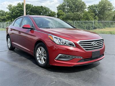 2015 Hyundai SONATA SE - Photo 4 - Cahokia, IL 62206