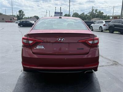 2015 Hyundai SONATA SE - Photo 7 - Cahokia, IL 62206