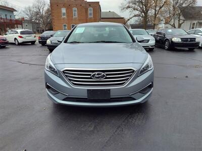 2017 Hyundai SONATA SE   - Photo 5 - Freeburg, IL 62243