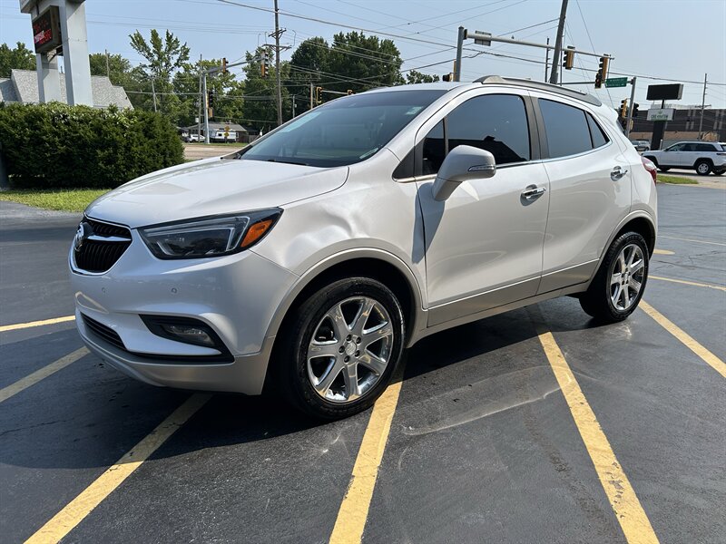 2018 Buick Encore Premium - Photo 3 - Fairview Heights, IL 62208