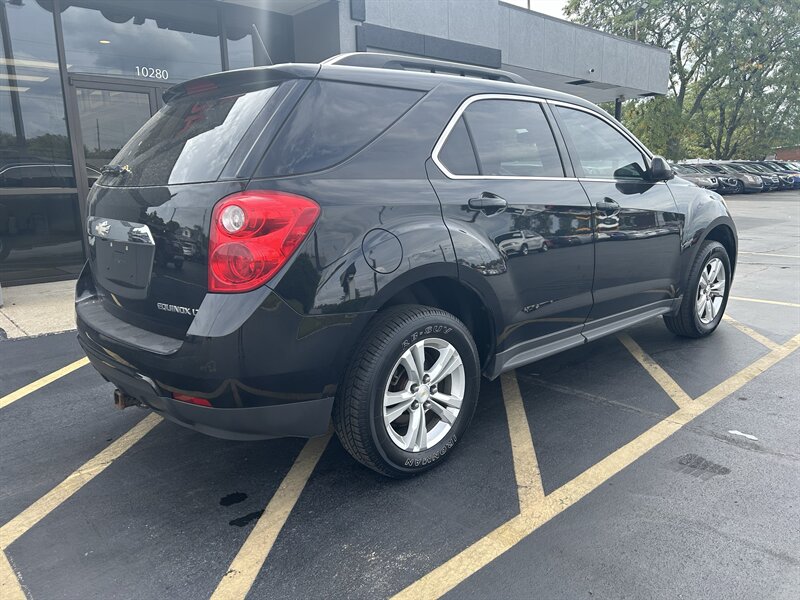 2013 Chevrolet Equinox LT - Photo 4 - Fairview Heights, IL 62208