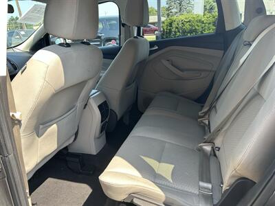 2017 Ford Escape SE - Photo 9 - Fairview Heights, IL 62208