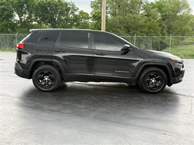 2014 Jeep Cherokee Sport   - Photo 4 - Cahokia, IL 62206