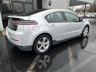 2012 Chevrolet Volt Premium   - Photo 4 - Fairview Heights, IL 62208