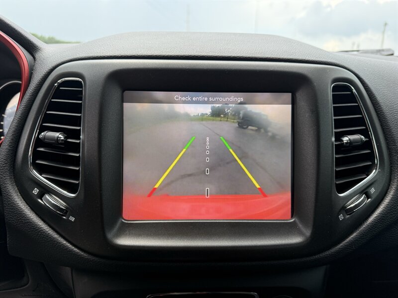 2017 Jeep Compass Trailhawk - Photo 15 - Cahokia, IL 62206