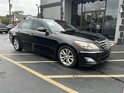 2012 Hyundai Genesis 3.8L V6 - Photo 2 - Fairview Heights, IL 62208