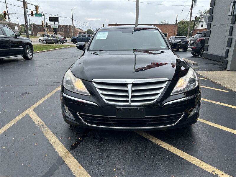 2012 Hyundai Genesis 3.8L V6 - Photo 6 - Fairview Heights, IL 62208