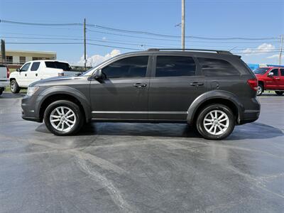 2017 Dodge Journey SXT   - Photo 2 - Cahokia, IL 62206