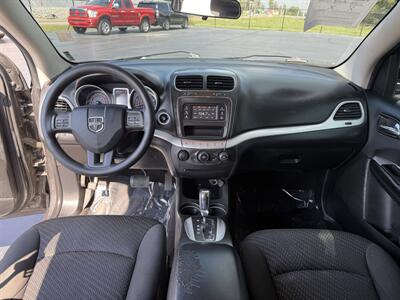 2017 Dodge Journey SXT   - Photo 11 - Cahokia, IL 62206
