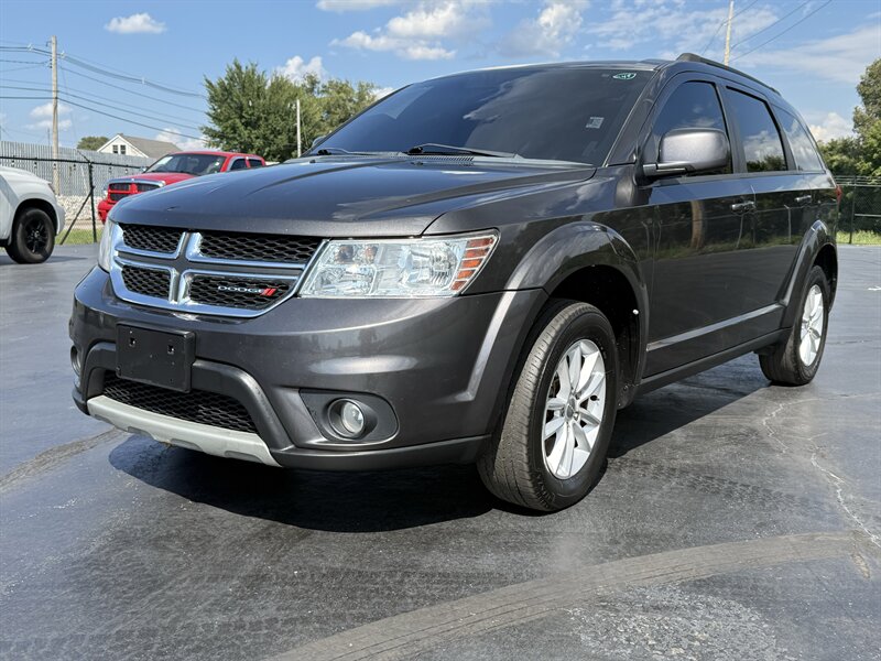 2017 Dodge Journey SXT   - Photo 1 - Cahokia, IL 62206