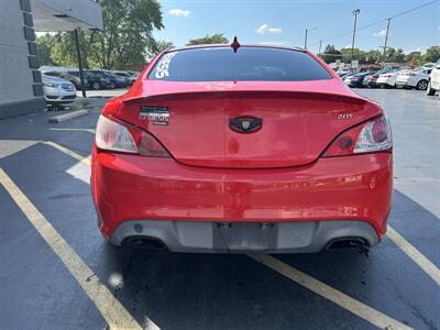 2011 Hyundai Genesis Coupe 2.0T   - Photo 7 - Fairview Heights, IL 62208