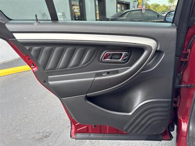 2016 Ford Taurus SEL   - Photo 16 - Millstadt, IL 62260