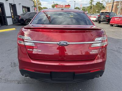 2016 Ford Taurus SEL   - Photo 11 - Millstadt, IL 62260