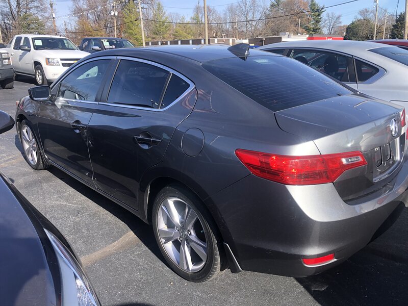 2013 Acura ILX Technology photo 4