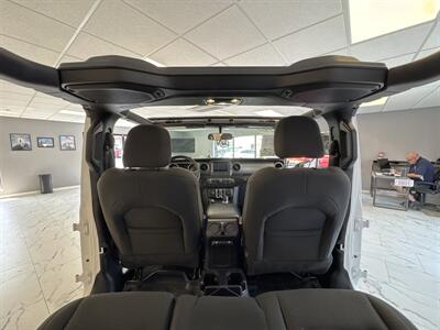 2020 Jeep Wrangler Willys Sport - Photo 11 - Millstadt, IL 62260