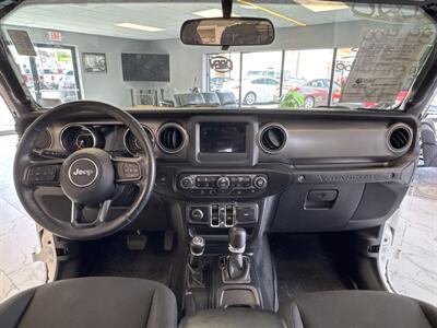 2020 Jeep Wrangler Willys Sport - Photo 9 - Millstadt, IL 62260
