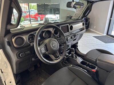 2020 Jeep Wrangler Willys Sport - Photo 8 - Millstadt, IL 62260