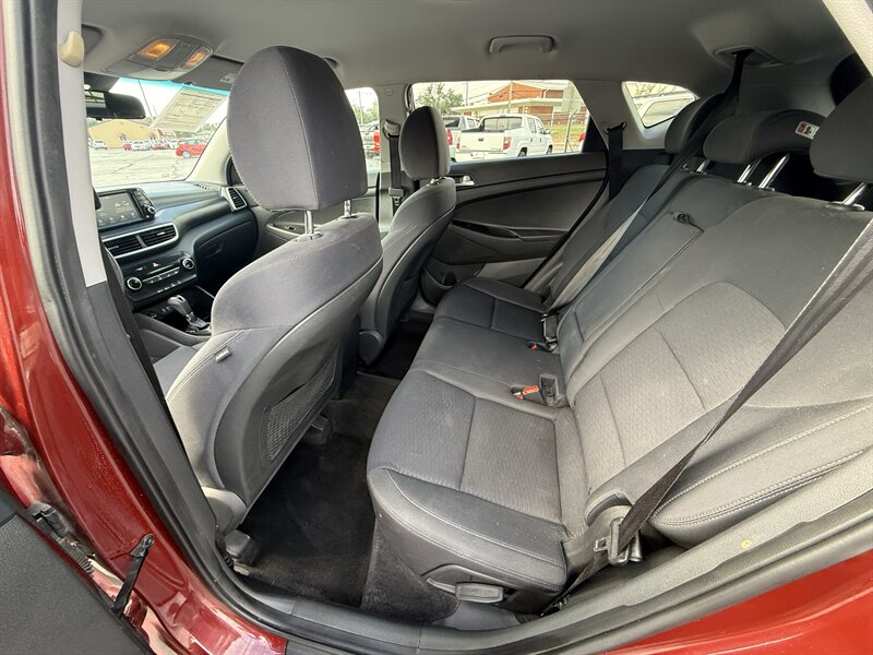 2020 Hyundai TUCSON SE - Photo 11 - Cahokia, IL 62206