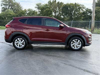 2020 Hyundai TUCSON SE - Photo 8 - Cahokia, IL 62206