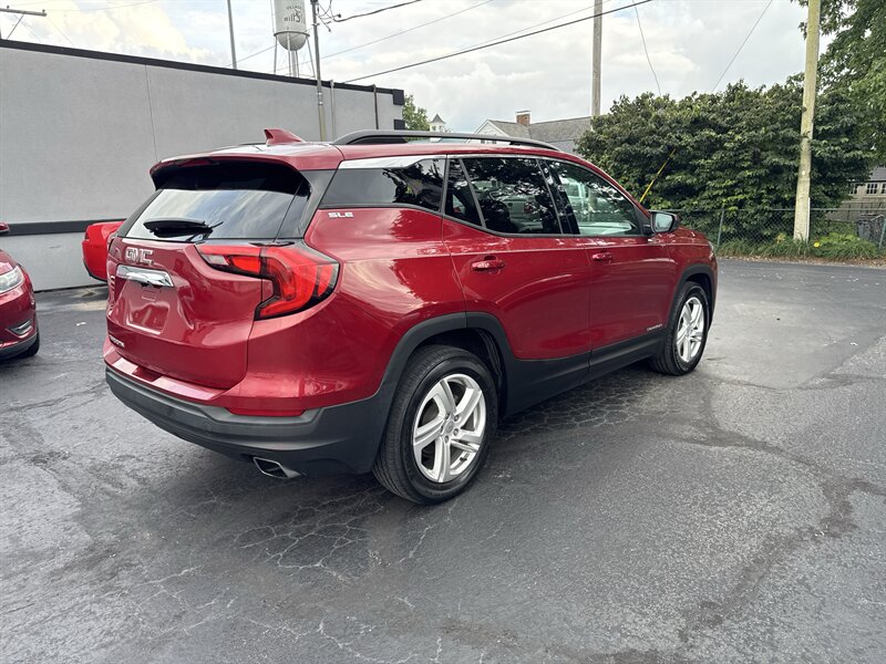 2019 GMC Terrain SLE - Photo 4 - Millstadt, IL 62260