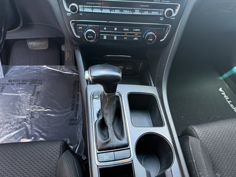 2016 Kia Optima LX Turbo - Photo 15 - Cahokia, IL 62206