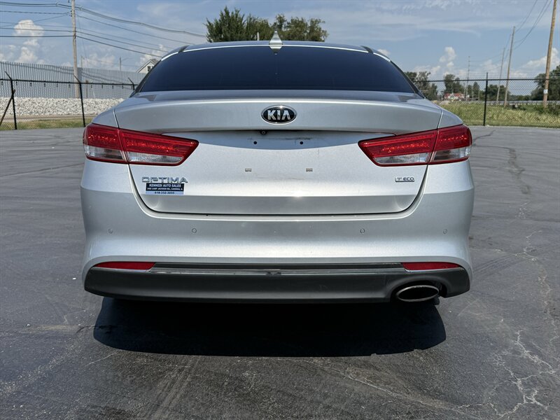 2016 Kia Optima LX Turbo - Photo 8 - Cahokia, IL 62206