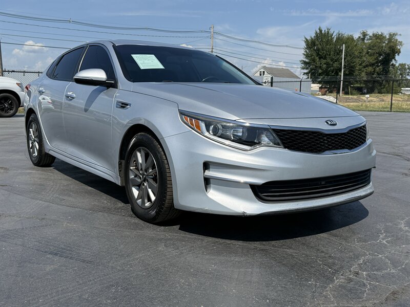 2016 Kia Optima LX Turbo - Photo 4 - Cahokia, IL 62206